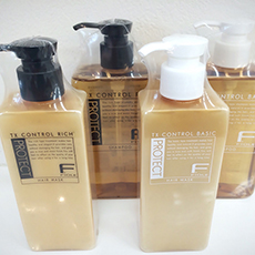 シャンプーFIOLE(フィヨーレ)F.プロテクト ヘアシャンプー/コンディショナー リッチ